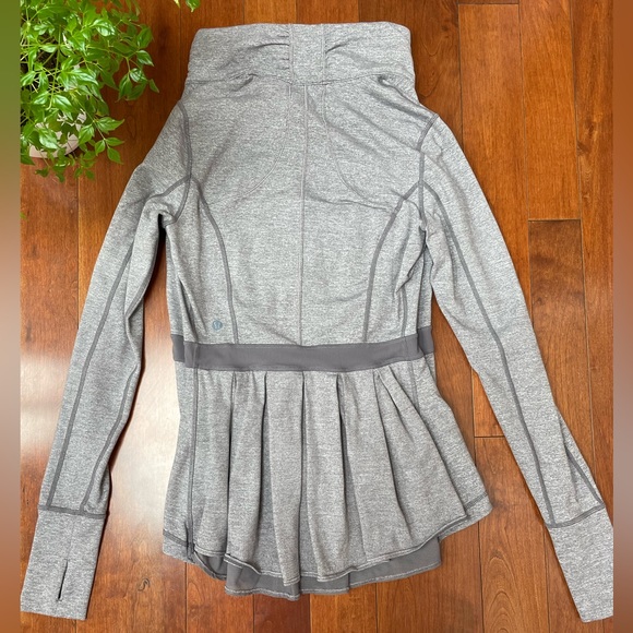 Grey lululemon sweater - Picture 2 of 3